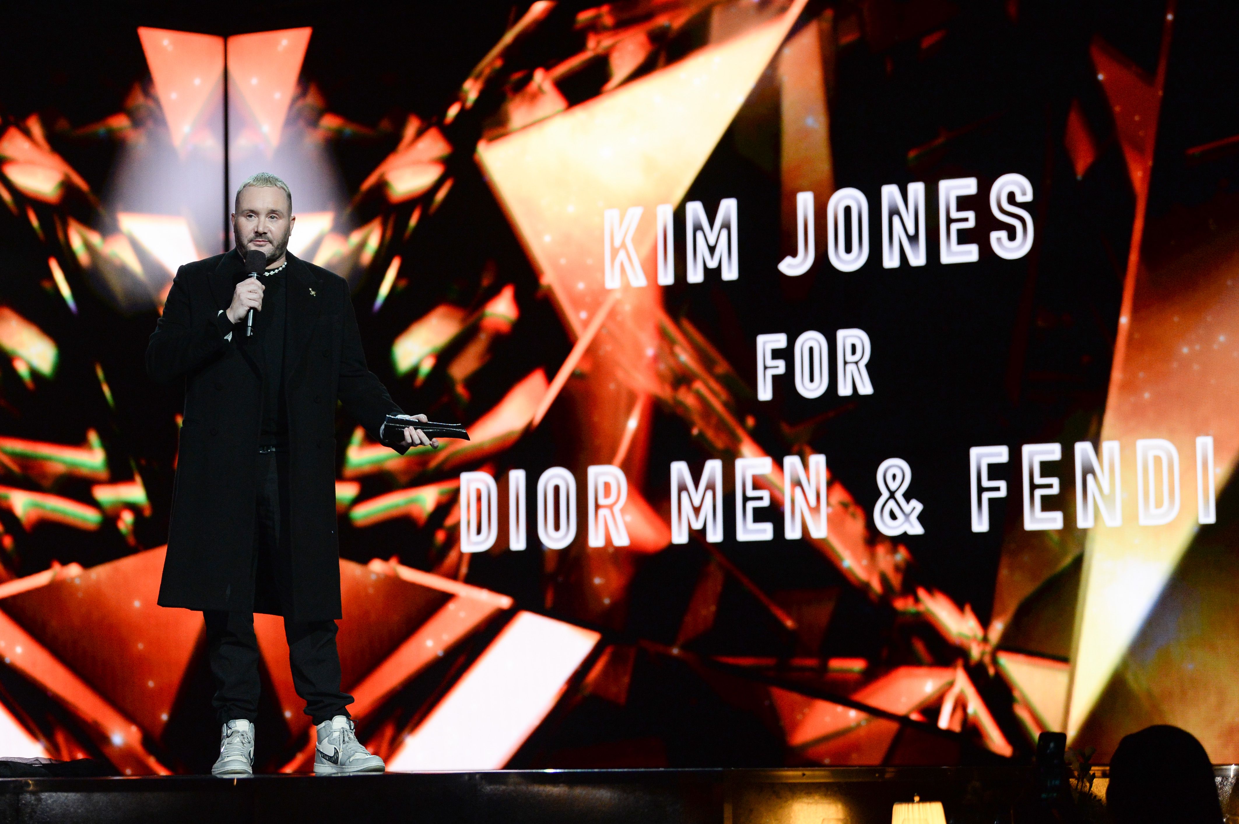 KIM JONES WON DESIGNER OF THE YEAR AT THE FASHION AWARDS 2021 - Numéro  Netherlands