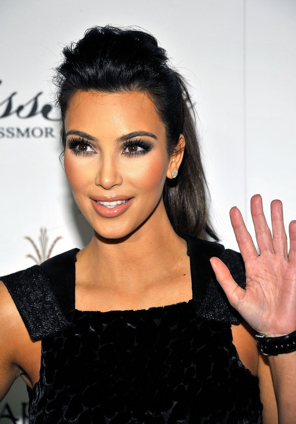 Baking The YouTube makeup trend Kim Kardashian is so done with