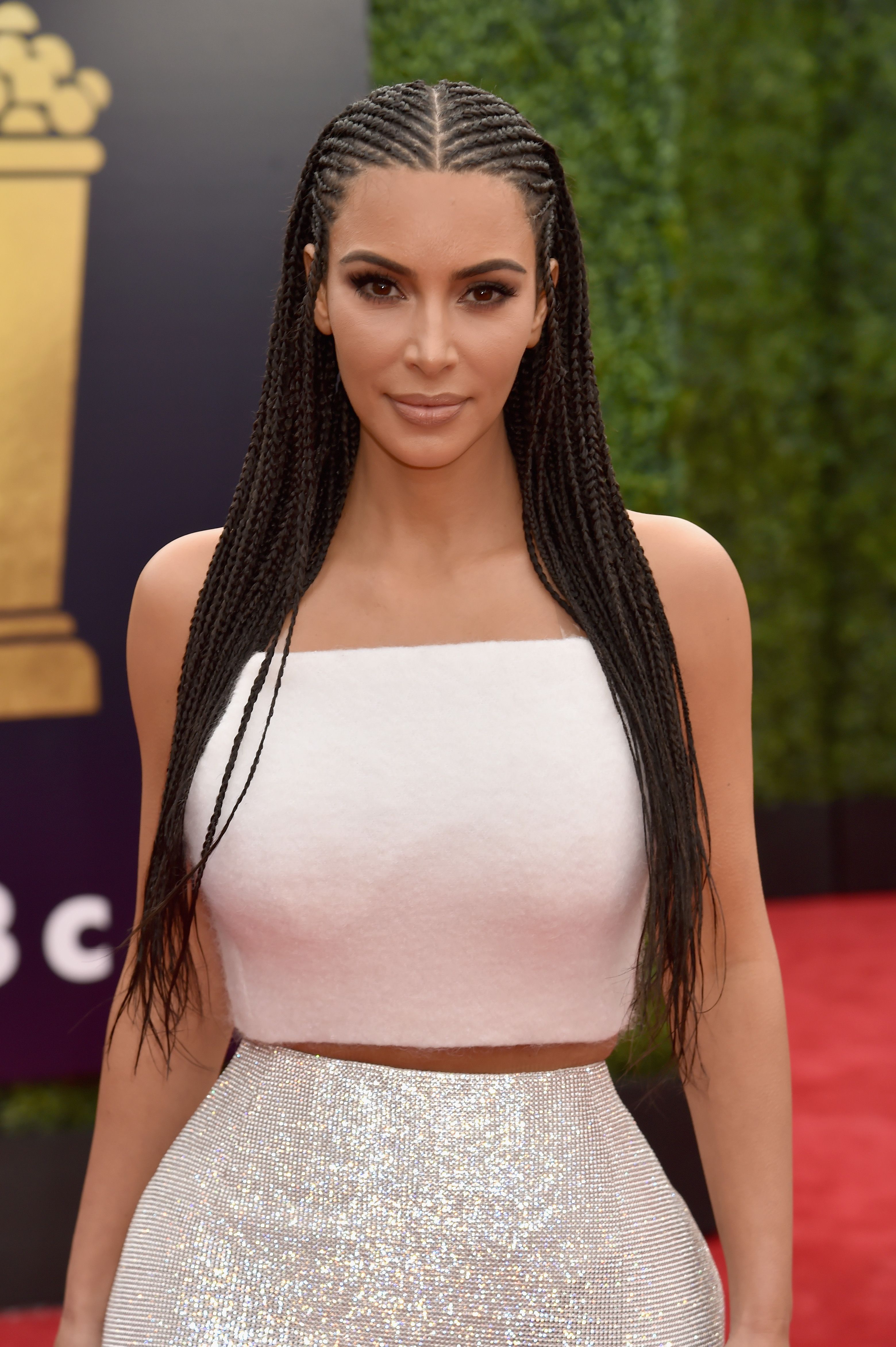 50 Best Kim Kardashian Hair Looks - Kim Kardashian's Evolving Hairstyles
