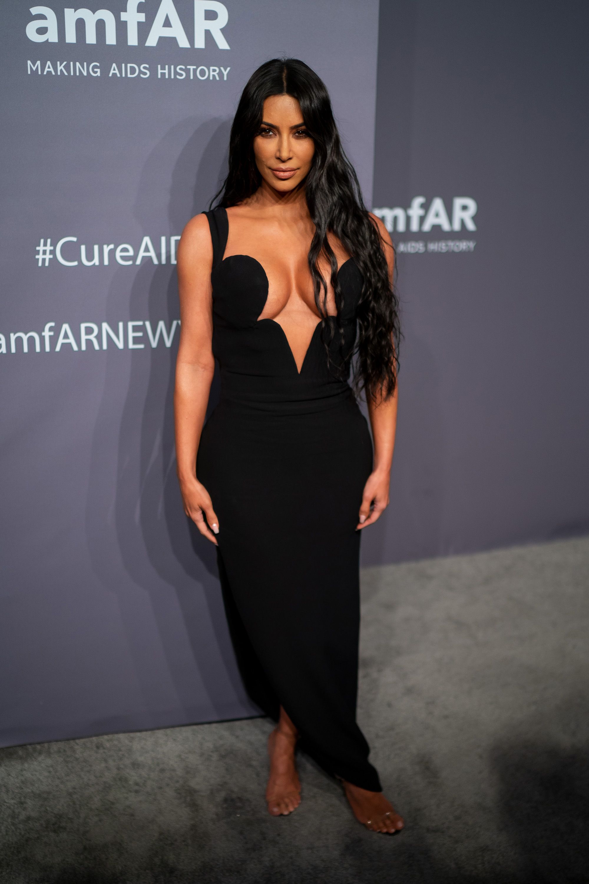 Kim Kardashian's Baby Bump In Black Dress — SHOP Her Skintight Frock Under  $60 – Hollywood Life