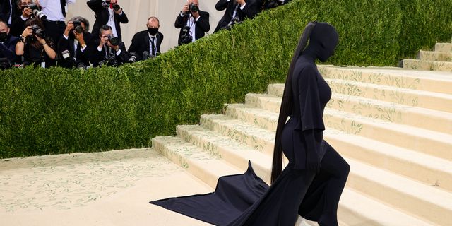 Kim Kardashian's Met Gala 2023 Schiaparelli Dress Has 50,000 Pearls