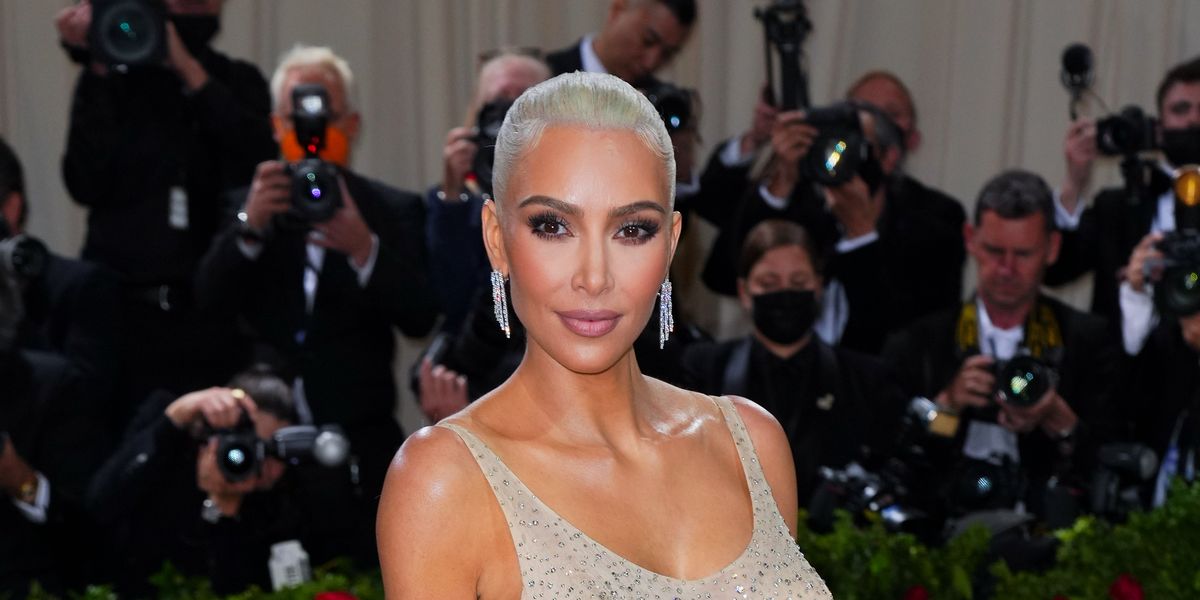 Fashion Conservators Speak Out About Kim Kardashian Wearing Marilyn ...