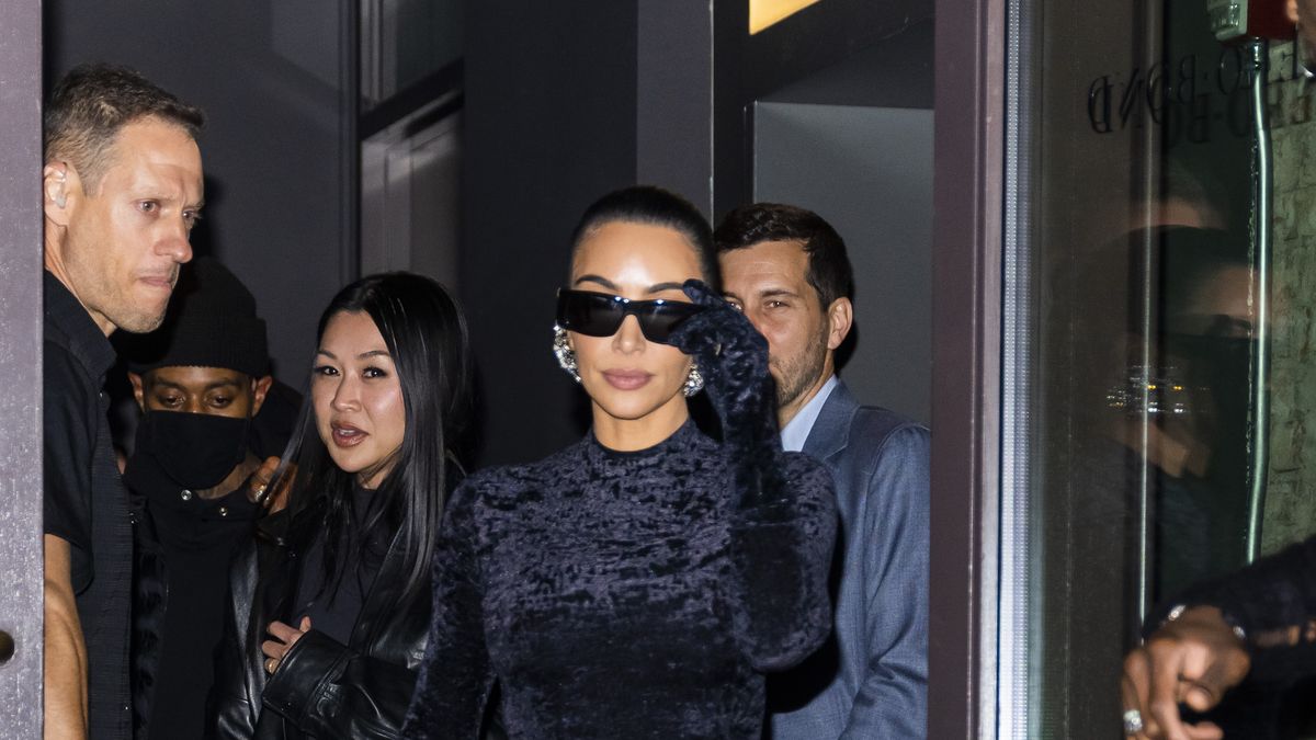 preview for Kim Kardashian Caught SNEAKING OUT Of Pete Davidson's Condo?!