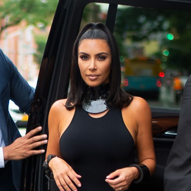 Fans Notice Kim Kardashian's Toes Photoshop Fail On Instagram