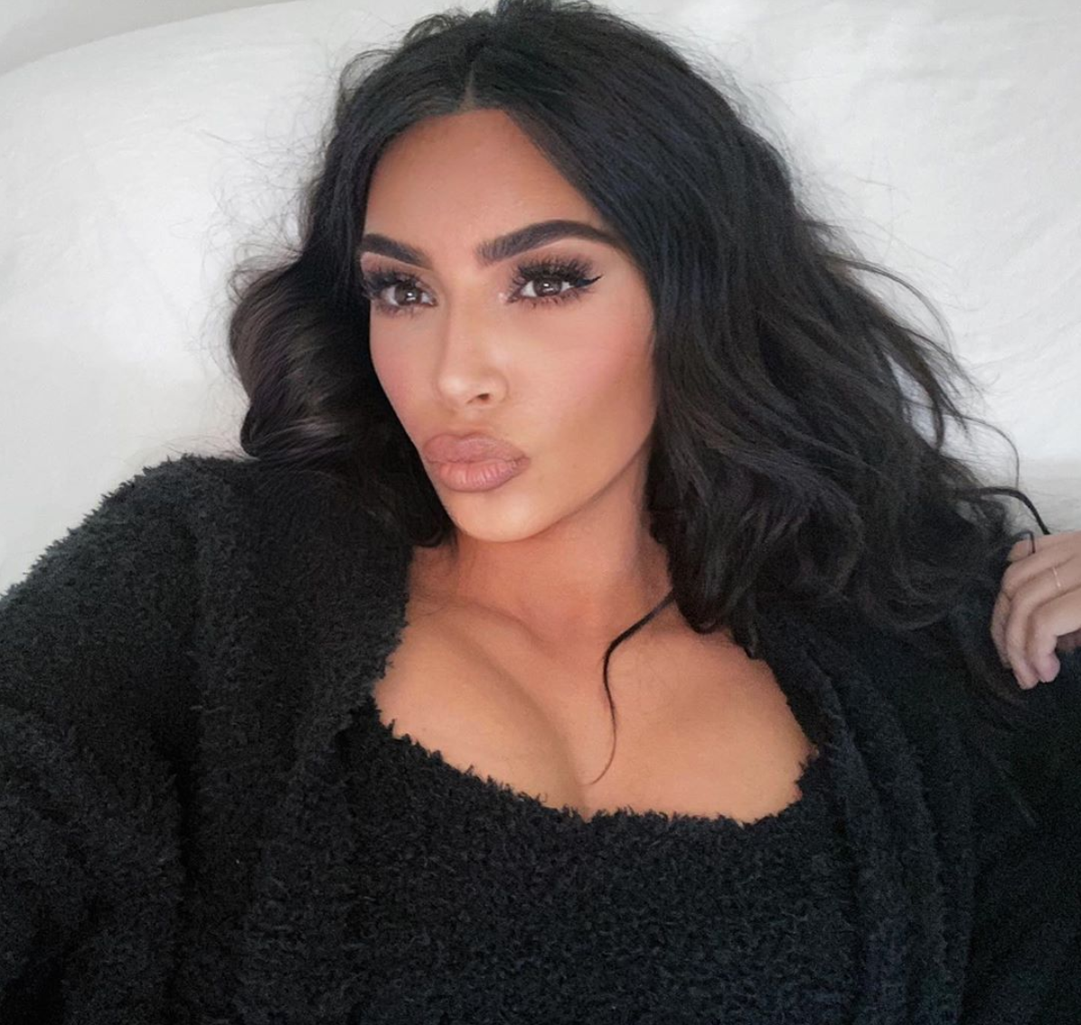 Kardashian fans spot concerning detail in Kylie Jenner's sultry new pic  that they think proves star 'got a boob job