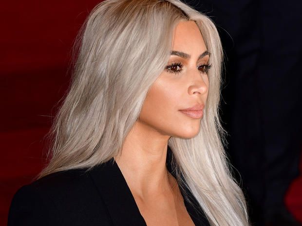 Kim Kardashian si schiera contro il body shaming e afferma di soffrire di dismorfofobia