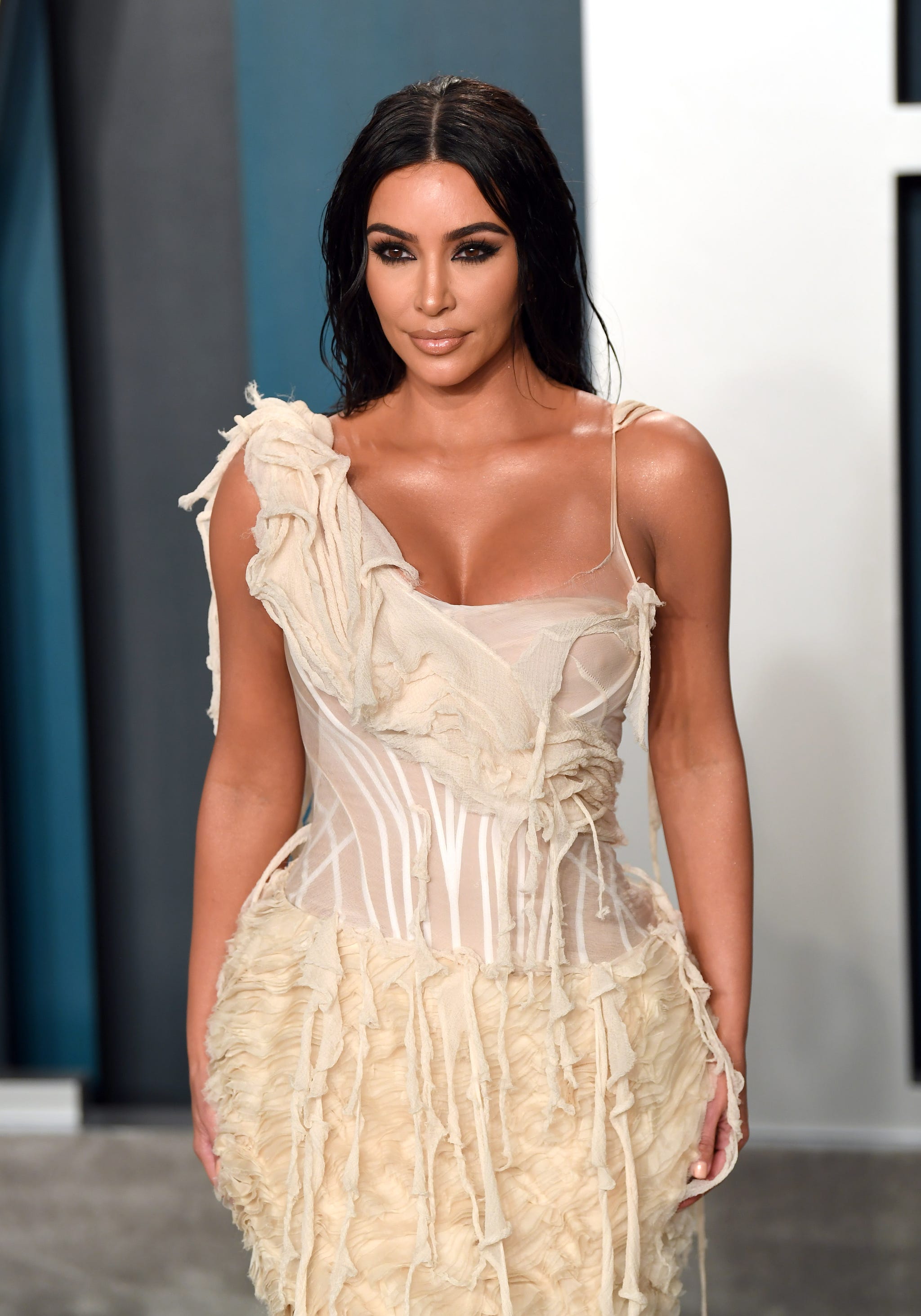Kim Kardashian Deletes Facebook Post After Backlash - eny1zu2