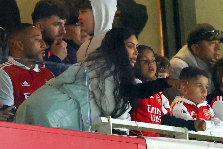 kim kardashian was spotted at a football match in north london