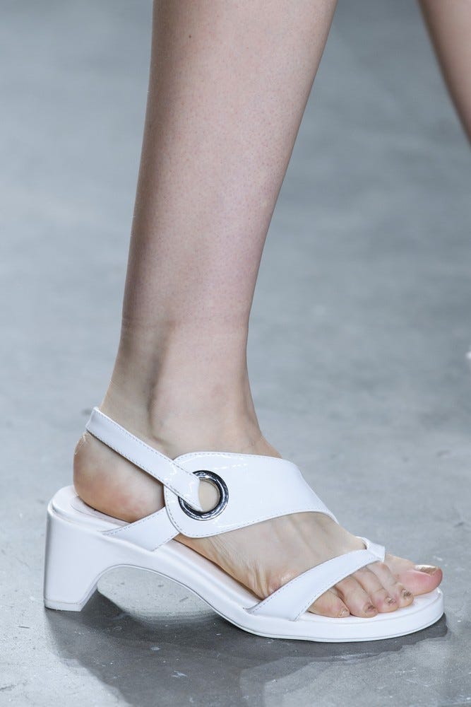 Footwear, Shoe, White, Sandal, Leg, Fashion, Ankle, Human leg, Slipper, Foot, 