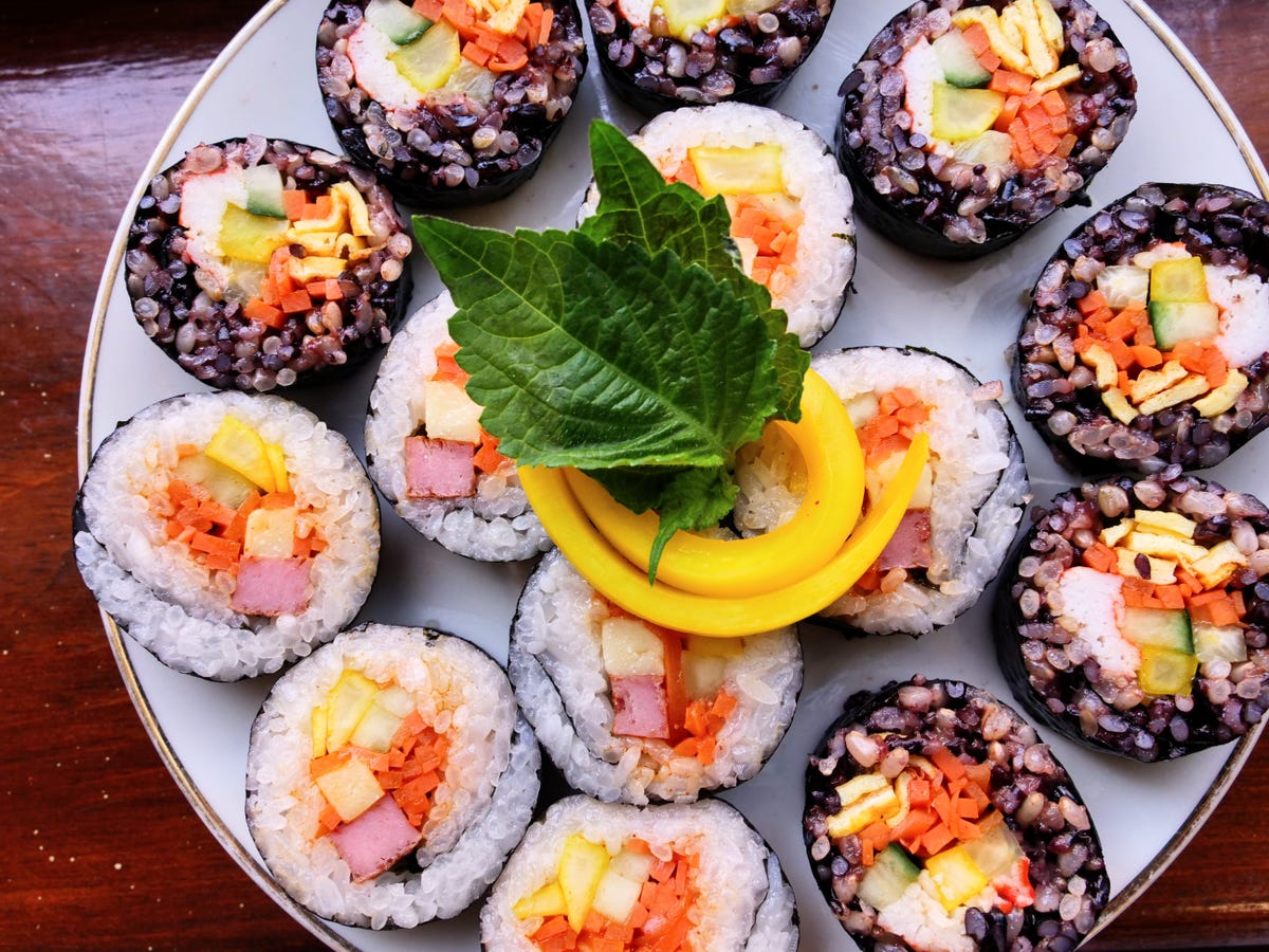 Best Kimbap Recipe - How To Make Kimbap At Home