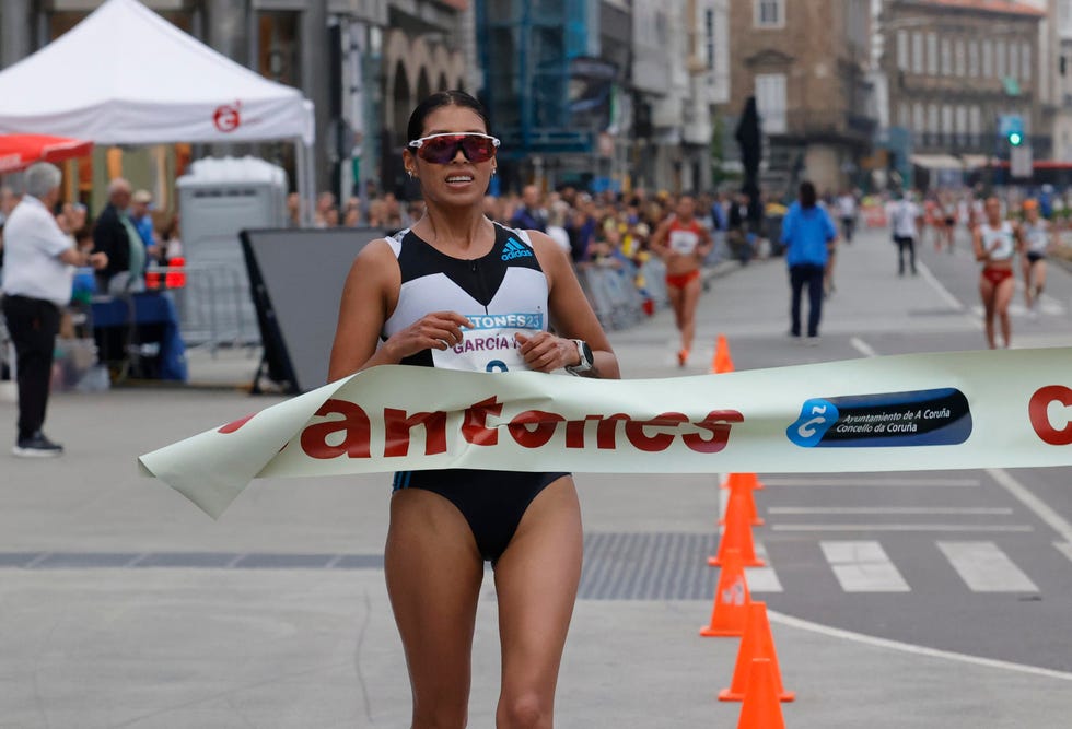 a coruÑa, 03062023 la atleta peruana kimberly garcia se impone vencedora de la xxxvi edición del gran premio internacional de marcha cantones, que se celebra este sábado en a coruña con la participación de atletas de talla mundial, donde muchos de ellos pelean por conseguir mínima para las próximas olimpiadas efe kiko delgado