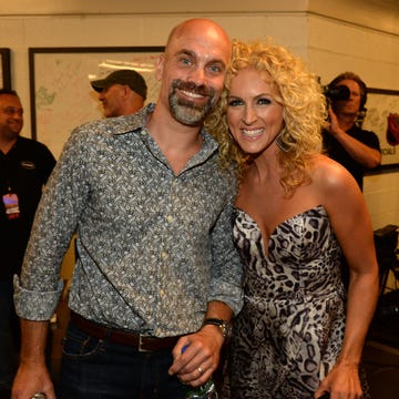 2014 cmt music awards backstage  audience