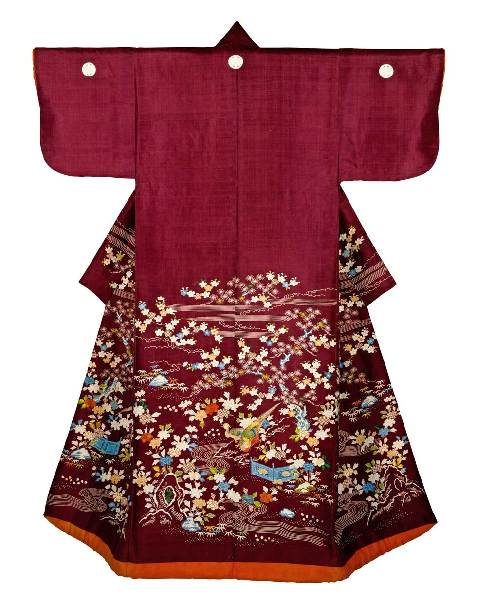 Geishas paradeerden in kimonos van luxueuze stoffen bedrukt met gestileerde motieven uit de natuur die veranderden met de jaargetijden