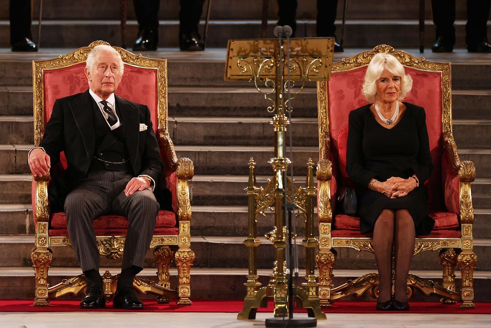 el rey ofrece su primer discurso en el parlamento británico