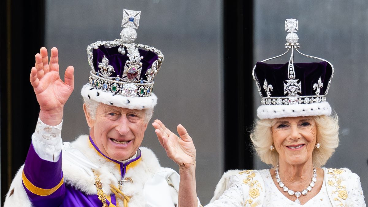 preview for King Charles and Queen Camilla appear on balcony