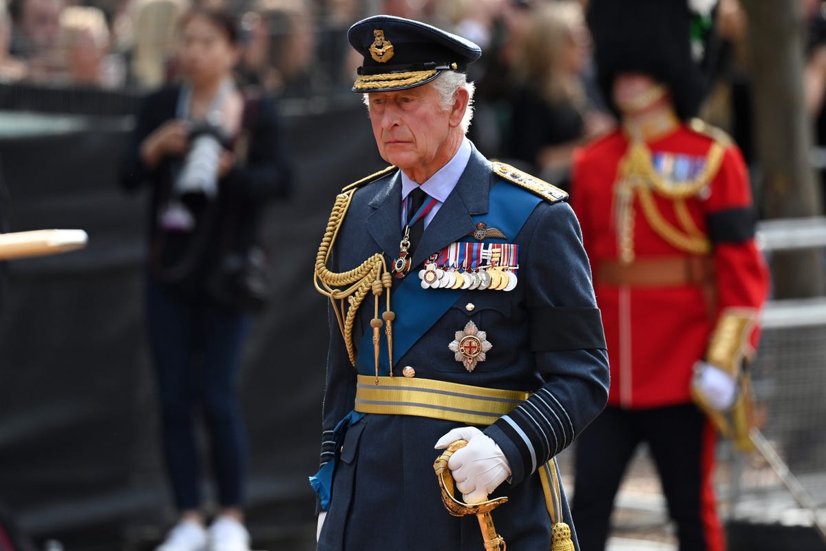 King Charles to Host World Leaders at Buckingham Palace Ahead of Queen  Elizabeth's Funeral