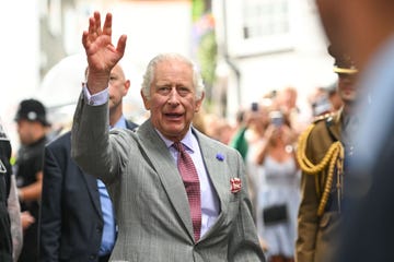 the king and queen visit cornwall