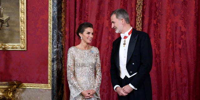 Los Reyes reciben al Emir de Qatar, Sheikh Tamim And Sheikha Jawahir Bint Hamad Al Thani los reyes reciben al emir de qatar, sheikh tamim y sheikha jawahir bint hamad al thani