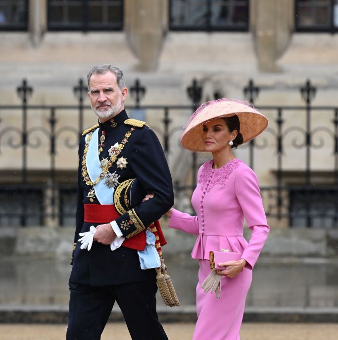 Queen Letizia Appeared At King Charles III's Coronation in a Chic Pink  Ensemble