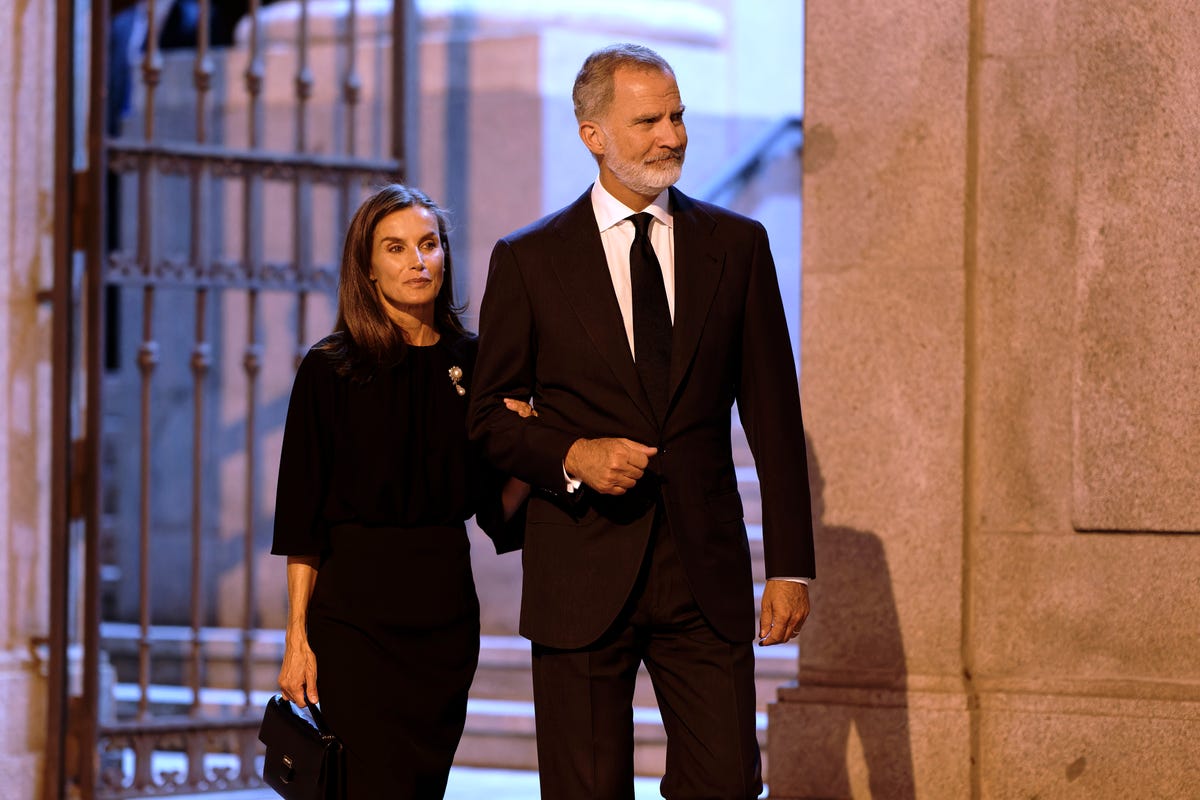 Así fue la celebración íntima del cumpleaños de la reina Letizia junto al rey Felipe con una cita por Madrid