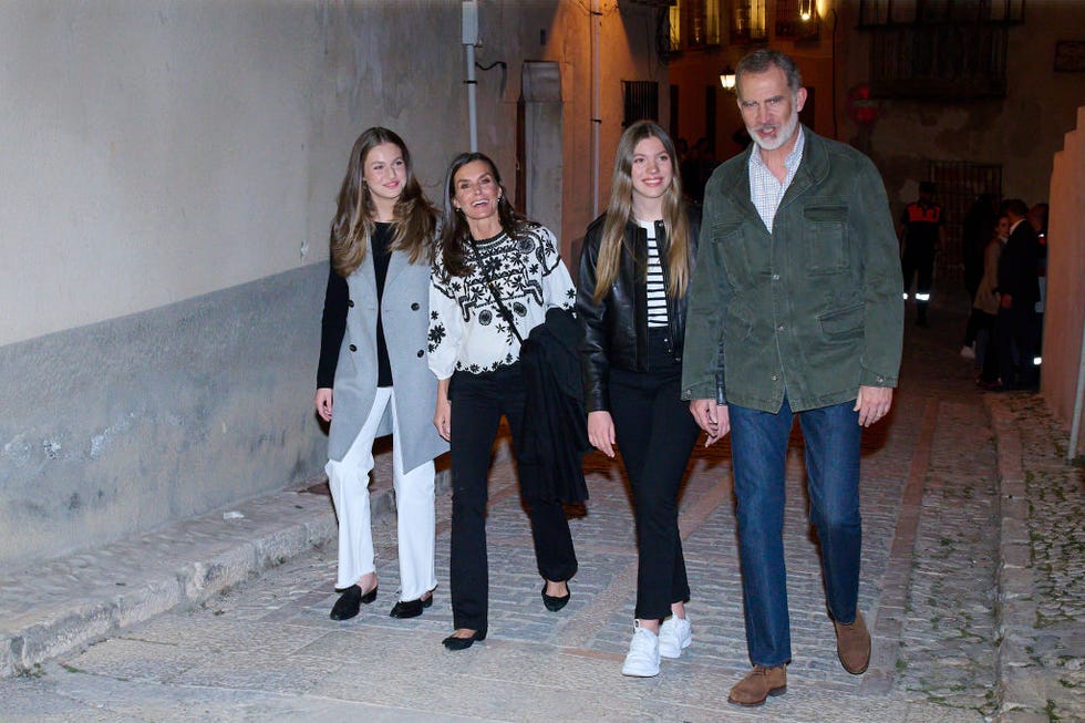 los reyes con sus hijas en chinchón