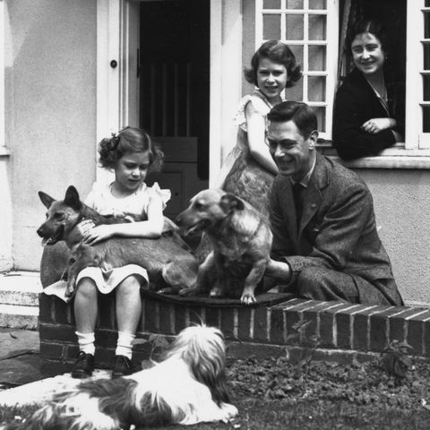 King George VI with daughters Elizabeth and Margaret and wife Queen Elizabeth