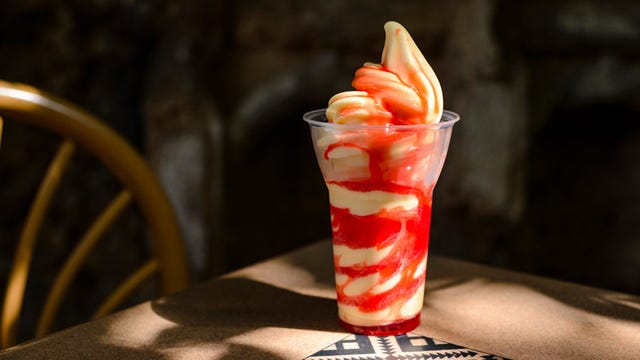Food, Dessert, Cuisine, Frozen dessert, Knickerbocker glory, Ingredient, Sundae, Soft Serve Ice Creams, Dish, Ice cream, 