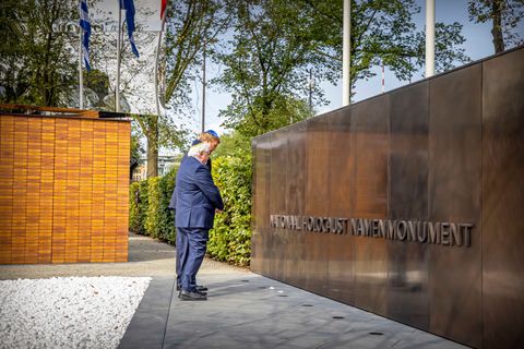 king willem alexander of the netherlands opens the national holocaust monument in amsterdam