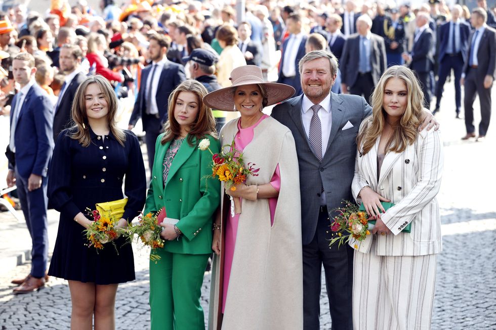 koninklijke familie poseert tijdens koningsdag 2022