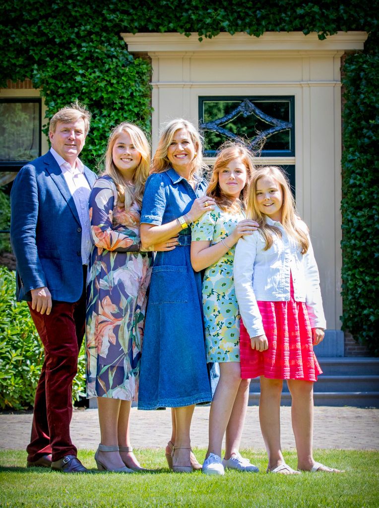 dutch royal family summer photo call in wassenaar