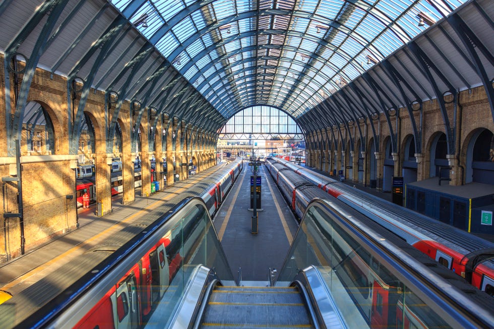 trainline black friday, railcard and train travel deals