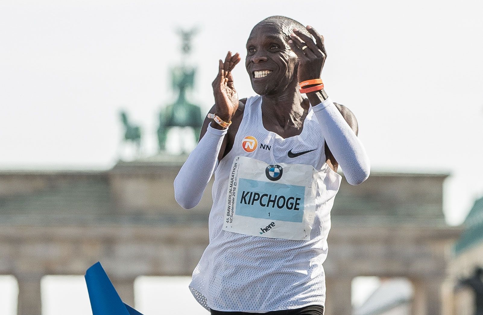 flap motif documentary Eliud Kipchoge's Marathon World Record - Kipchoge Average Running Pace