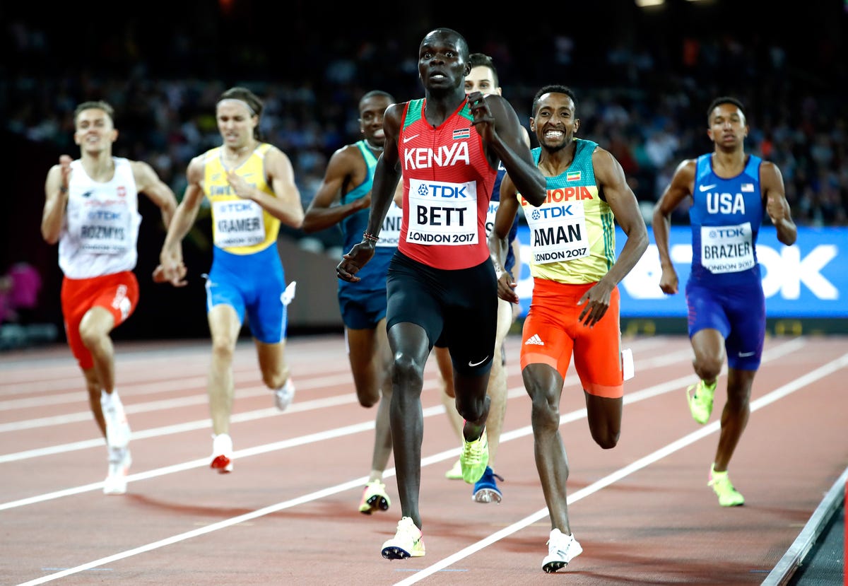 preview for Kip Keino, el padre del atletismo keniano: Leyendas en un minuto