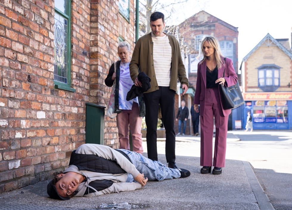 kit green, sarah barlow, bernie winter, brody michaelis, coronation street
