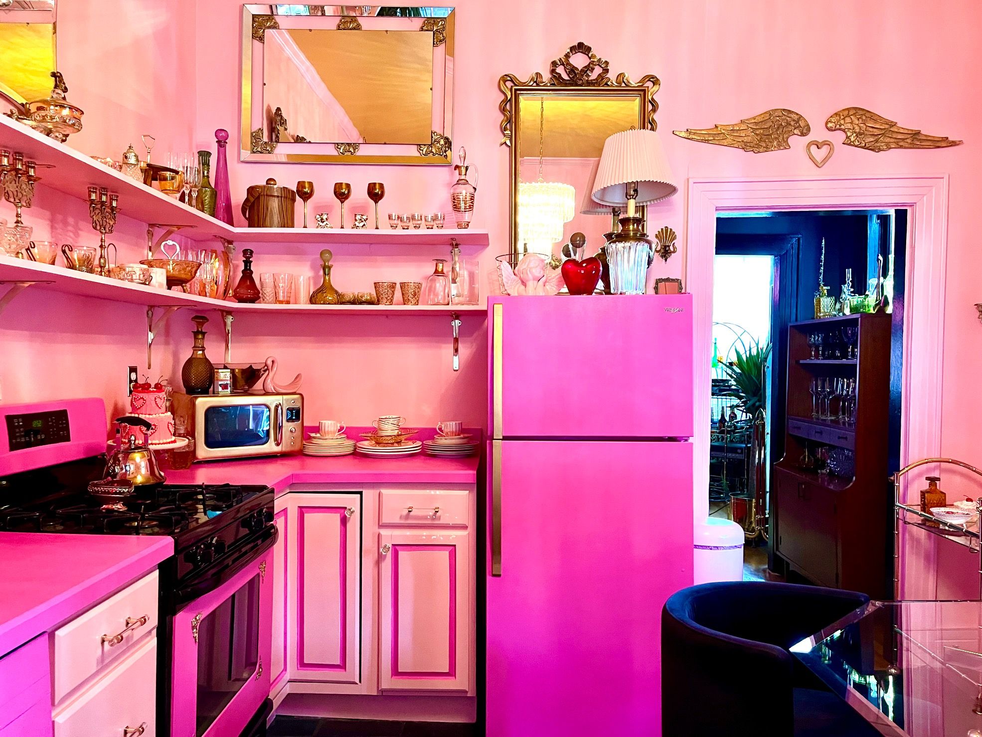 🎀 12 Barbiecore Interior Designs Showing Pink Done Right