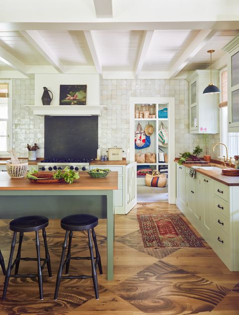 11 Kitchen Cabinet Paint Colors for a Vibrant Cook Space