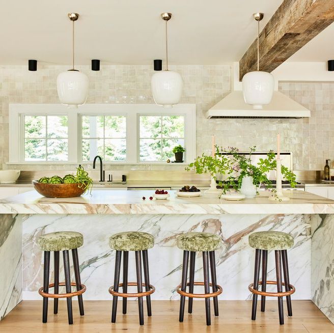 How to Choose Kitchen Island Lighting, According to Experts