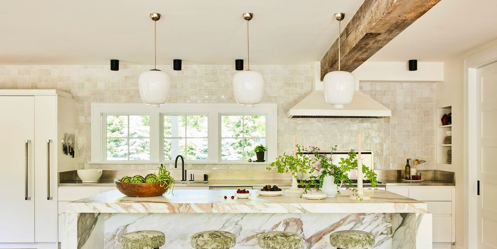 How to Choose Kitchen Island Lighting, According to Experts