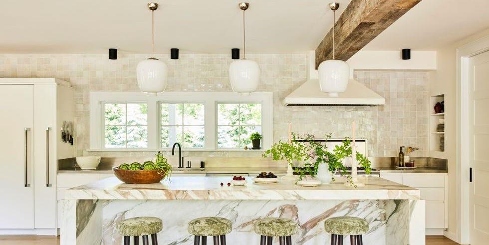 How to Choose Kitchen Island Lighting, According to Experts