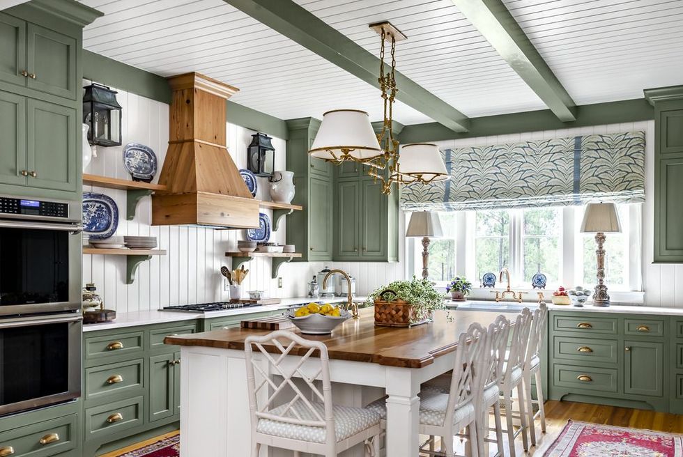 10 Kitchen Must-Haves That Are Perfect for Small Spaces