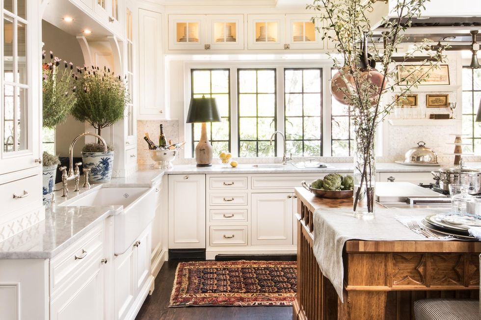 10 Kitchen Rug Ideas for a Cozy Cooking Space