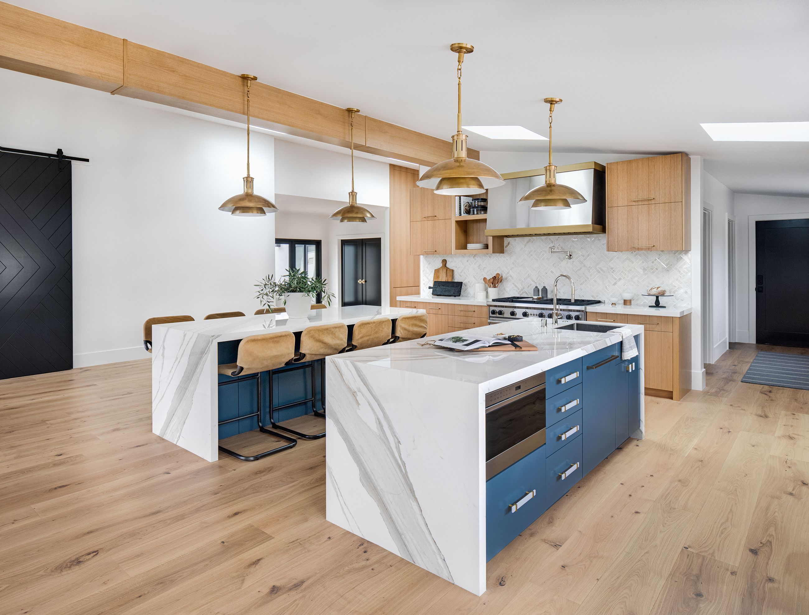 10 kitchen island color ideas to fall for in 2022