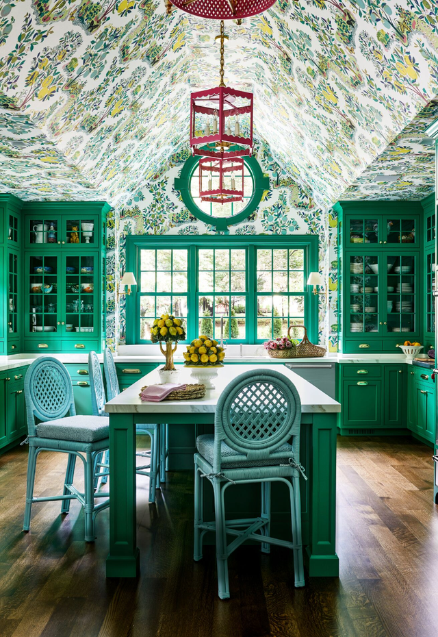 75 Kitchen with Green Cabinets and White Appliances Ideas You'll Love -  January, 2024