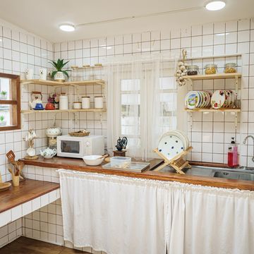 kitchen with no people at the house