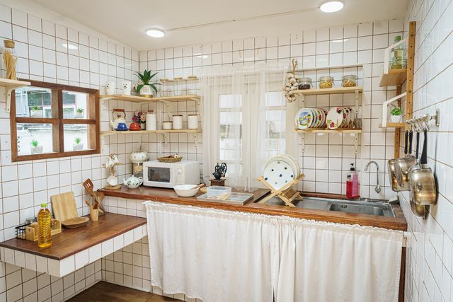 kitchen with no people at the house