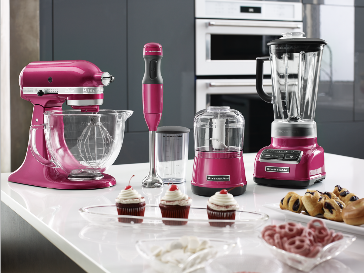https://hips.hearstapps.com/hmg-prod/images/kitchenaid-pink-collection-1536773054.png?crop=1xw:0.9331034482758621xh;center,top&resize=1200:*