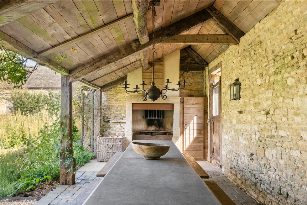 ellen degeneres house in the cotswolds united kingdom