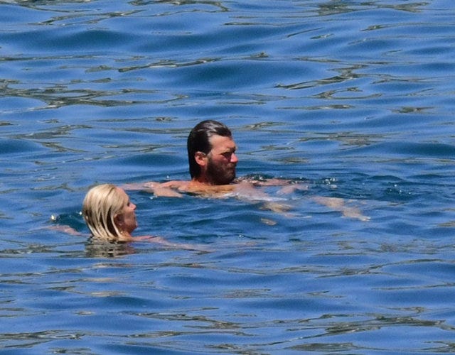 kivanç tatlitug basak dizer