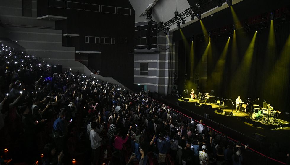 Crowd, Audience, People, Performance, Stage, Event, Concert, Public event, Performing arts, Auditorium, 