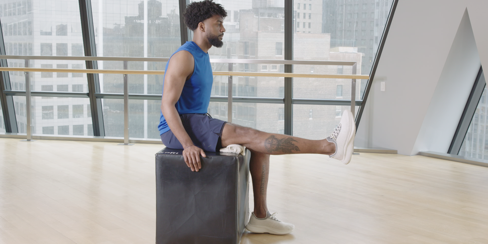 「ニーエクステンション」やり方｜膝の伸展機能を強化するトレーニング